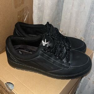 ALLROUNDER OTIRA Black NUBUCK Size 9.5